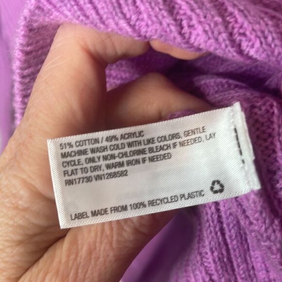 Wild Fable Ribbed Purple V Neck Sweater. Size Small. - Picture 6 of 6